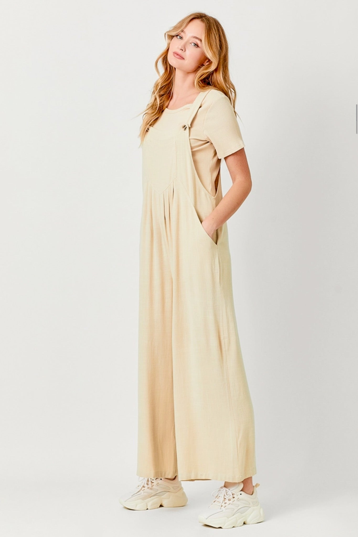 Wide leg jumpsuit